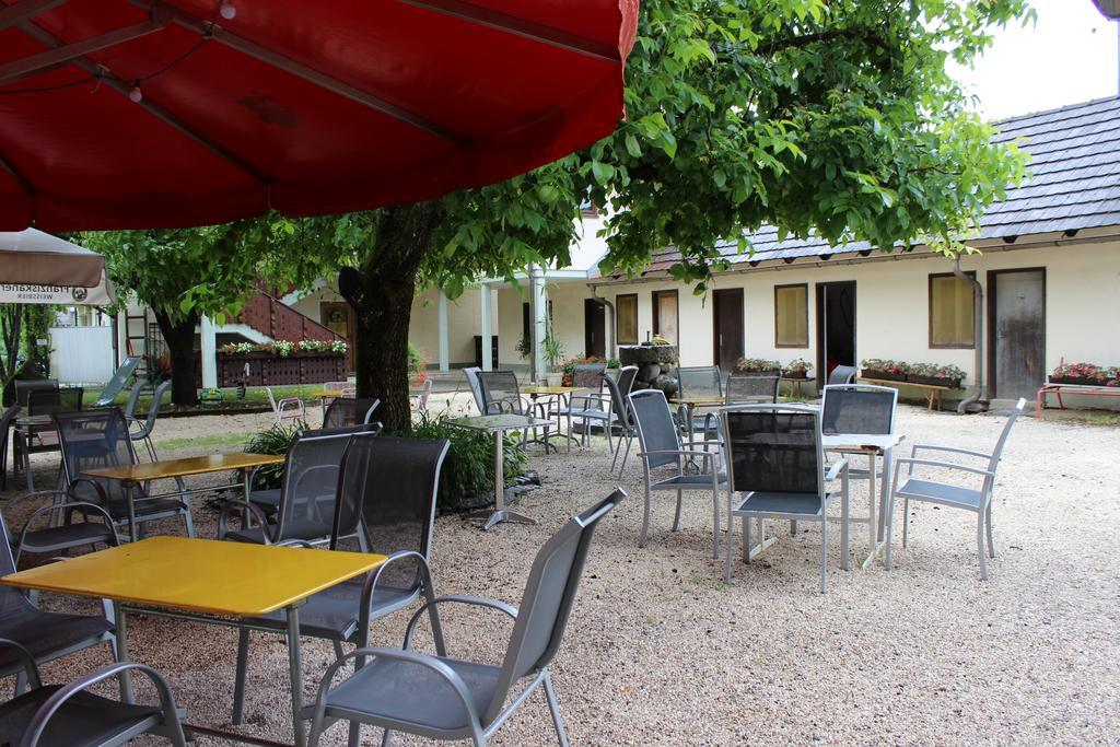 Gasthof Pension Buerger Schiefling am See Buitenkant foto
