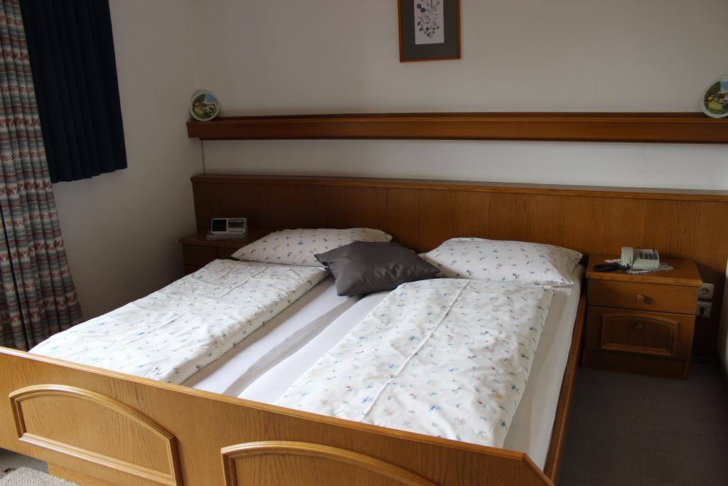 Gasthof Pension Buerger Schiefling am See Kamer foto